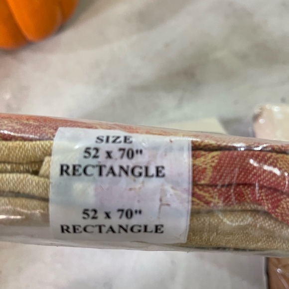 Fall tablecloth - Picture 2 of 2